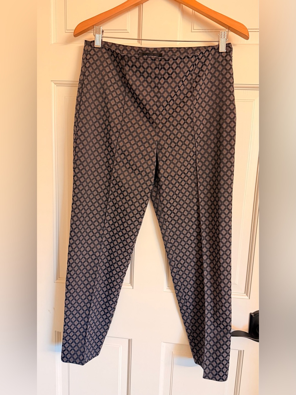 St. John Black and Taupe Geometric Knit Pants